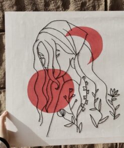 لوحة تجريدية لفتاة الطبيعة