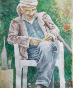 رجل يجلس وحيداً